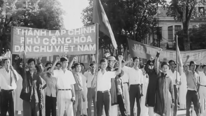 Phim tái hiện tinh thần quật khởi những ngày trước Cách mạng Tháng Tám. Ảnh: Đoàn phim