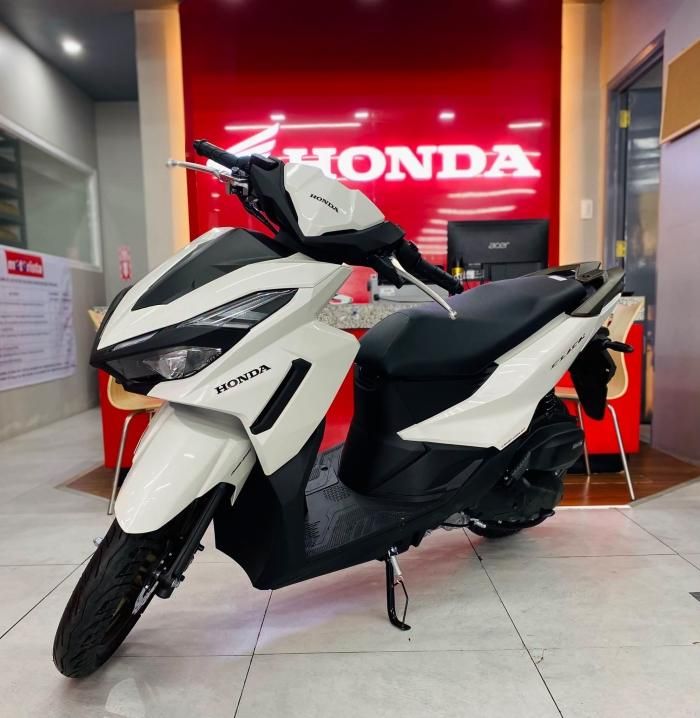 Honda đã giới thiệu Click125 Smart Edition White,