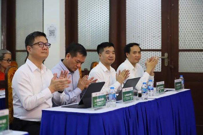 Hội thảo về "Kinh tế sinh học và thương mại hoá công nghệ sinh học, động lực mới cho tăng trưởng mới trong kỷ nguyên số” thu hút chuyên gia kinh tế và đông đảo giới doanh nghiệp, doanh nhân tham gia. Ảnh: Hà Tuấn
