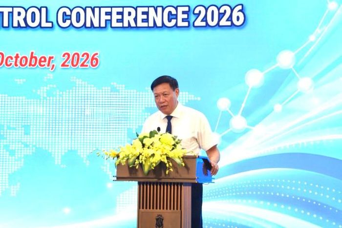 Thứ trưởng Bộ Y tế Đỗ Xuân Tuyên tham dự và phát biểu chỉ đạo tại hội nghị "Kiểm soát an toàn thực phẩm thông minh hướng tới hài hòa quốc tế". Ảnh: Thanh Hoàn