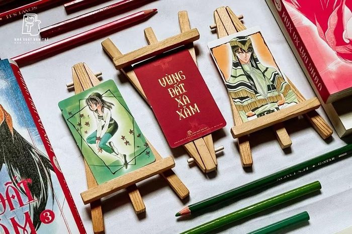 Phiên bản xuất bản năm 2025 ở Việt Nam có quà tặng kèm xinh xắn. Ảnh: NXB Trẻ