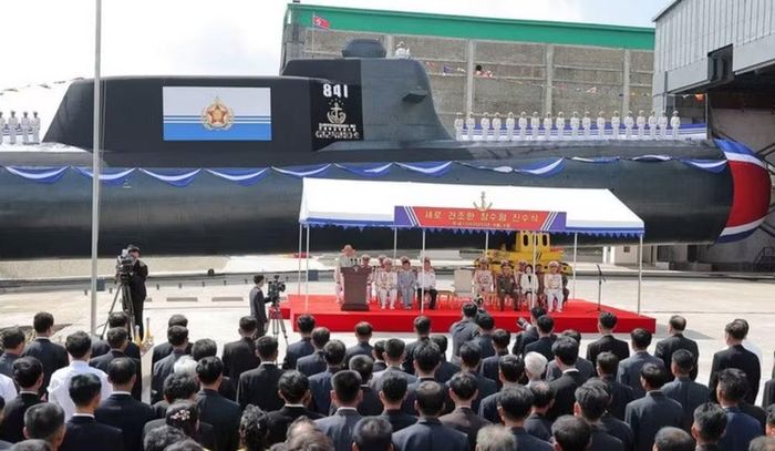 Dù vậy, việc sở hữu nhiều tàu ngầm không đồng nghĩa với khả năng kiểm soát vùng biển. Hiệu quả tác chiến phụ thuộc vào chất lượng thủy thủ đoàn, năng lực phát hiện mục tiêu, độ tin cậy của vũ khí và khả năng phối hợp với các lực lượng khác.