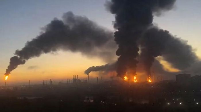 Tuy nhiên, Kiev liên tục cáo buộc Moskva vi phạm thỏa thuận. Điện Kremlin cho biết các cuộc thảo luận vẫn tiếp diễn và nhấn mạnh Nga ưu tiên một nền hòa bình lâu dài.