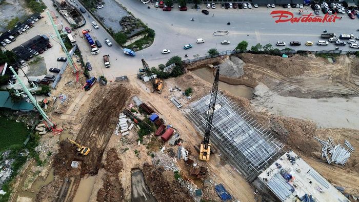 Theo Công ty TNHH đường BT Chu Văn An, giá trị xây lắp lũy kế của riêng hạng mục nút giao đã đạt hơn 143,7 tỷ đồng, tương đương gần 40% khối lượng.
