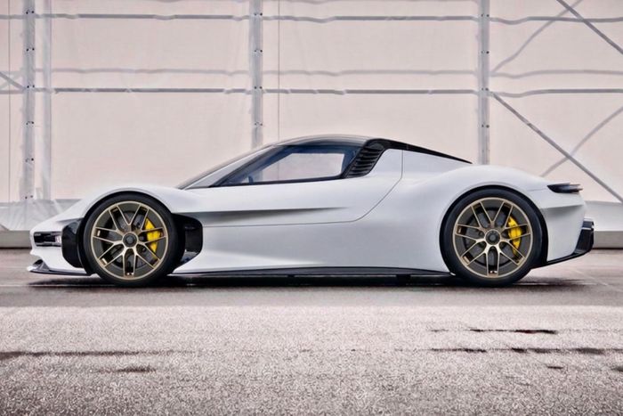 Các tín đồ tốc độ có thể yên tâm khi hãng sắp ra mắt mẫu xe ý tưởng Porsche Mission S sử dụng động cơ đặt giữa. Khác với "đàn anh" 918 Spyder, mẫu siêu xe này sẽ được sản xuất với quy mô lớn hơn. 