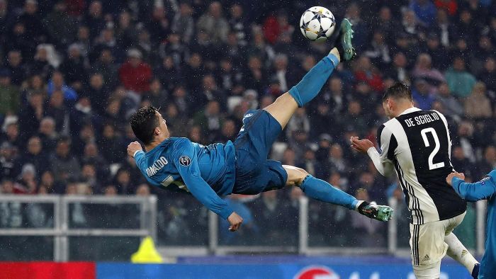  Ronaldo từng ghi 17 bàn trong chuỗi 11 trận Champions League liên tiếp từ năm 2017 đến 2018. 