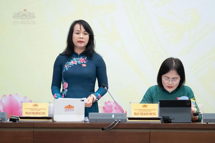  Bà Phạm Thị Hồng Yến, Ủy viên Ủy ban Kinh tế và Tài chính của Quốc hội, chia sẻ về định hướng sửa đổi Luật Đất đai. Ảnh: Quochoi.vn. 