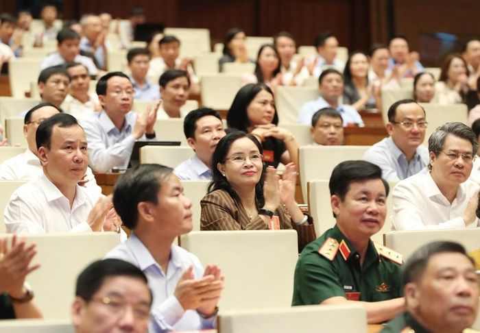 Thứ trưởng Bộ VHTTDL Trịnh Thị Thủy và các đại biểu dự Hội nghị