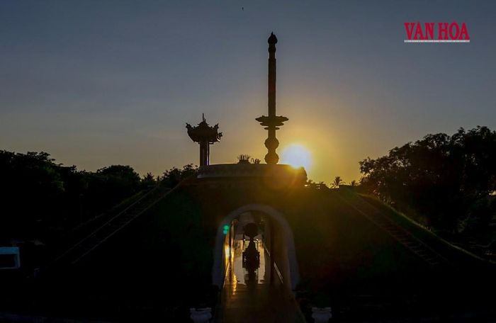 Thành cổ Quảng Trị là một trong những điểm đến rất được chú ý của du khách, đặc biệt là du khách phía Nam. Khi sân bay Quảng Trị đưa vào khai thác thì du khách có thể trải nghiệm được hành trình đến với Quảng Trị một cách trọn vẹn hơn