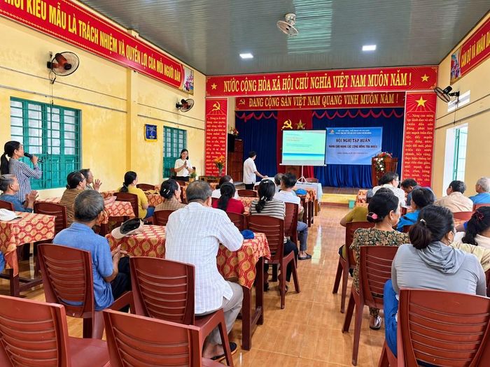 Quang cảnh lớp tập huấn