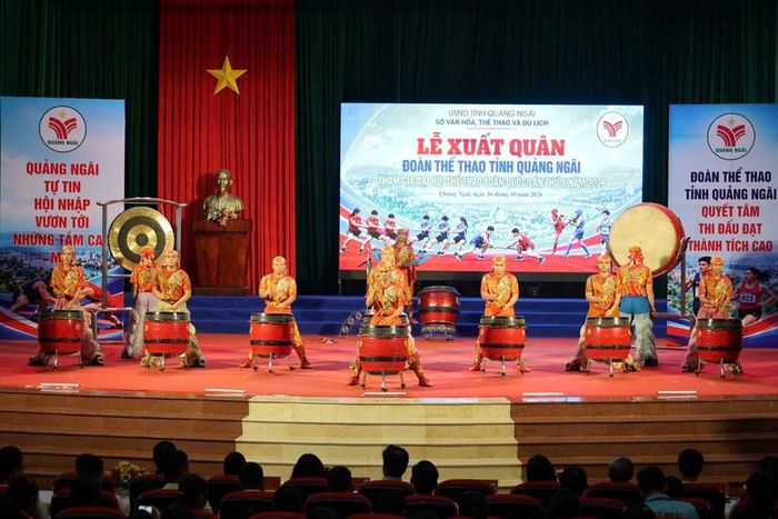 Quang cảnh lễ xuất quân