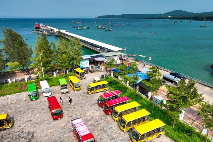 Cô Tô đặt mục tiêu năm 2026 đón 392.000 lượt khách, trong đó có 3.300 khách quốc tế, với doanh thu du lịch phấn đấu đạt 1.176 tỉ đồng