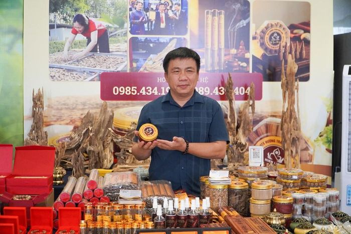 Ông Bùi Thức Chính, Giám đốc HTX Trầm hương Hiền Linh