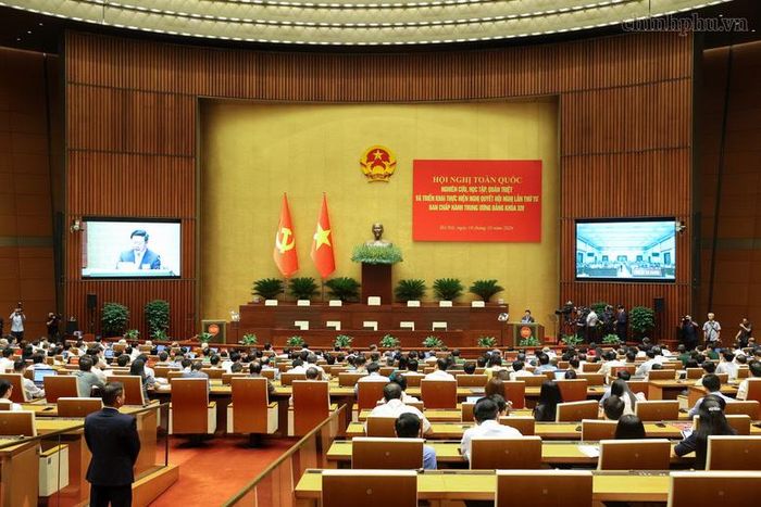 Hội nghị toàn quốc nghiên cứu, học tập, quán triệt và triển khai thực hiện Nghị quyết Hội nghị lần thứ tư Ban Chấp hành Trung ương Đảng khóa XIV - Ảnh: chinhphu.vn/Nhật Bắc