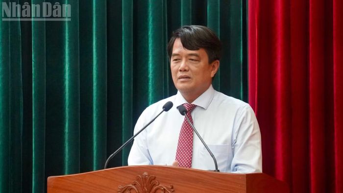 Đồng chí Bùi Thanh Nhân, Ủy viên Ban Thường vụ Thành ủy, Trưởng Ban Tuyên giáo Thành ủy Thành phố Hồ Chí Minh phát biểu nhận nhiệm vụ.