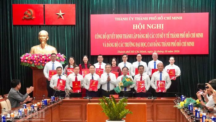 Công bố thành lập Đảng bộ các cơ sở y tế Thành phố Hồ Chí Minh.