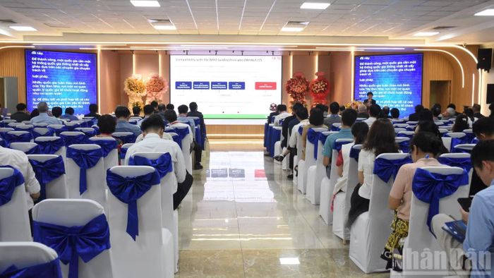 Các chuyên gia trình bày tham luận tại hội nghị. (Ảnh: ANH ĐÀO)