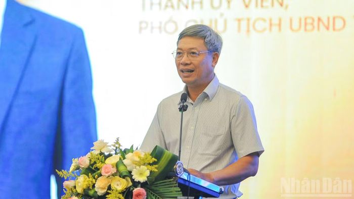 Phó Chủ tịch Ủy ban nhân dân thành phố Đà Nẵng Hồ Quang Bửu phát biểu tại hội thảo. (Ảnh: CÔNG VINH)