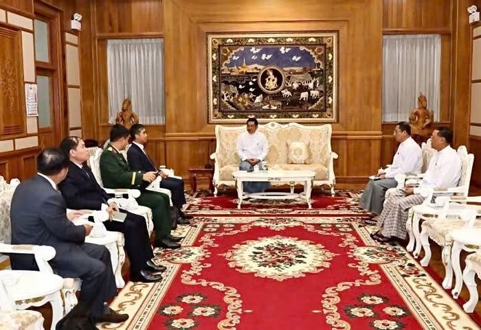 Quang cảnh buổi làm việc của Đại sứ Nguyễn Anh Đức và Phó Tổng thống Myanmar Nyo Saw. (Ảnh: Đại sứ quán Việt Nam tại Myanmar cung cấp)