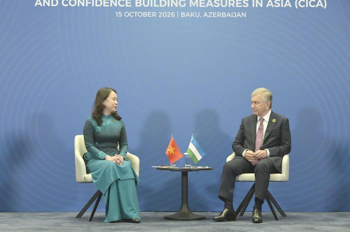 Phó chủ tịch nước Võ Thị Ánh Xuân có cuộc gặp với Tổng thống Uzbekistan Shavkat Mirziyoyev.
