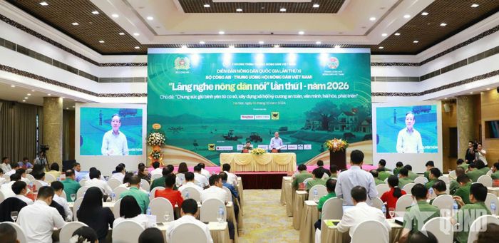 Quang cảnh diễn đàn. Ảnh: PHẠM HƯNG