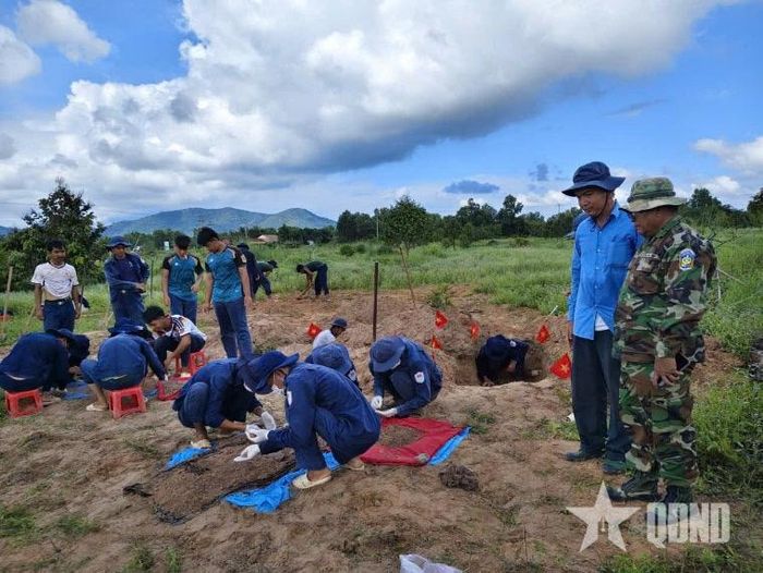  Đội K92 tìm kiếm, quy tập được 5 bộ hài cốt liệt sĩ tại Campuchia. 
