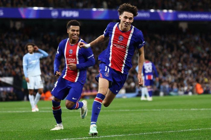 Đương kim vô địch PSG xếp đầu sau 2 lượt đấu.