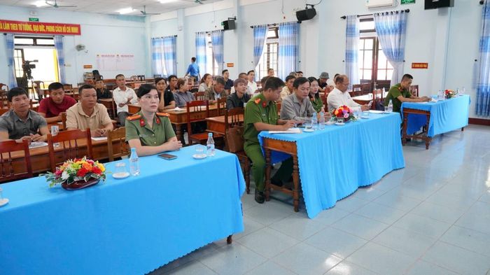 Công an Huế tiếp sức cho người chấp hành xong án phạt tù tái hòa nhập cộng đồng.