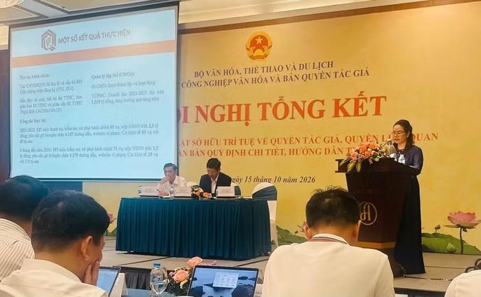 Bà Phạm Thị Kim Oanh - Phó Cục trưởng Cục Công nghiệp văn hóa và Bản quyền tác giả.