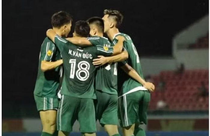Xếp cuối bảng xếp hạng đang là Thành Phố Đồng Nai. Đội bóng của Công Phượng chưa có được điể nào sau 3 trận toàn thua.