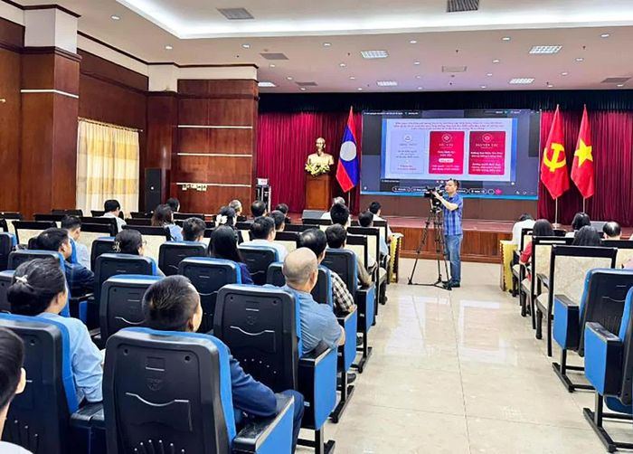 Đảng ủy tại Lào tham dự Hội nghị. (Nguồn: BNG)
