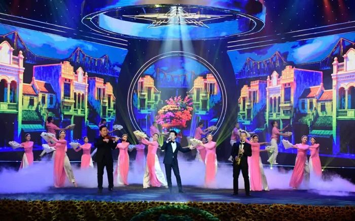 Một Thủ đô Văn hiến - Văn minh - Hiện đại - Hạnh phúc, vững vàng vươn tới tương lai. (Ảnh: Quang Thái)