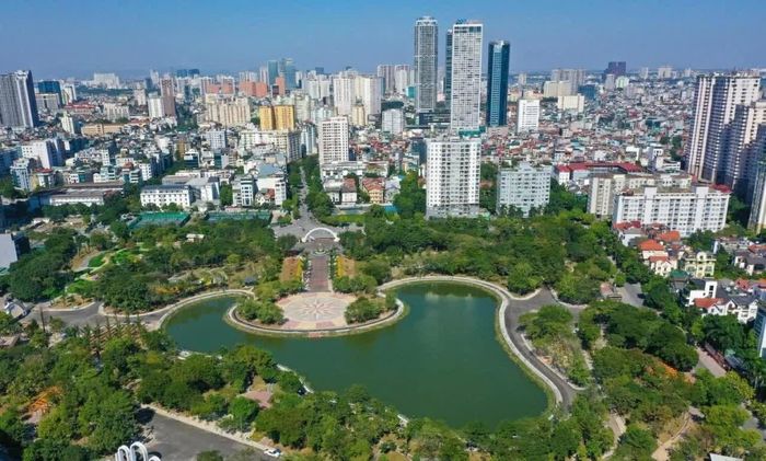 Hà Nội - đô thị hiện đại giữa lòng di sản nghìn năm. (Ảnh: Tiến Tuấn)