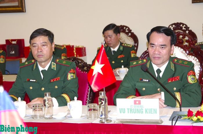 Trung tướng Vũ Trung Kiên phát biểu tại hội đàm. Ảnh: Lê Khoa
