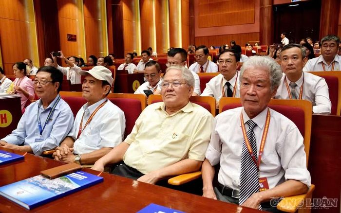 Các hội viên là nhà báo lão thành tham gia Đại hội. Ảnh: Nguyễn Quân.
