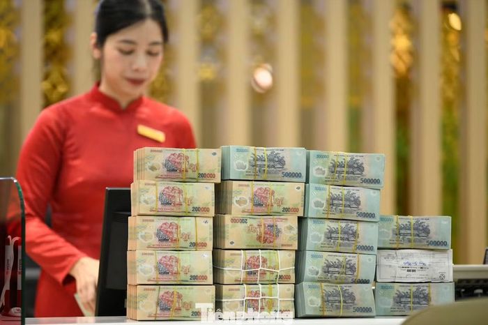 Lãi suất cho vay mua nhà neo ở mức cao. Ảnh: NY.