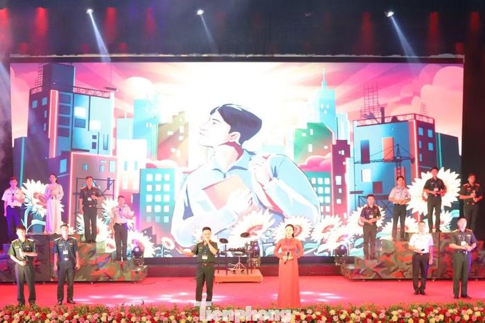 Một số tiết mục đặc sắc trong chương trình gala.