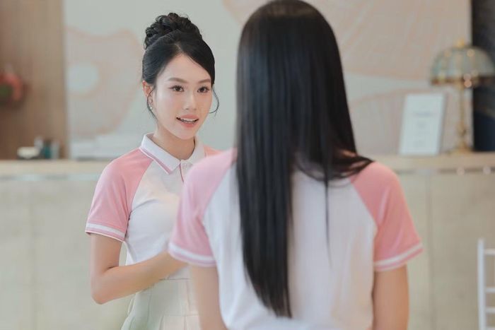 Ở lĩnh vực văn hóa, thí sinh tranh biện về việc thay đổi cách thể hiện các giá trị truyền thống để hấp dẫn người trẻ. Còn trong ứng xử, lựa chọn im lặng hay nói thẳng suy nghĩ khi xảy ra mâu thuẫn đòi hỏi người tham gia xem xét hoàn cảnh và tác động của từng cách giải quyết.