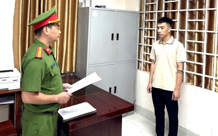 Cơ quan Cảnh sát điều tra đọc quyết định khởi tố vụ án hình sự, khởi tố bị can đối với Nguyễn Văn Duy