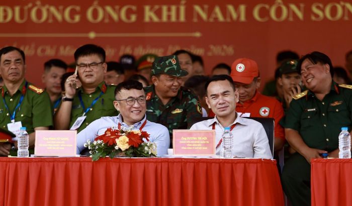 Phó Tổng Giám đốc PETROVIETNAM Phan Tử Giang; Tổng Giám đốc PV GAS Dương Trí Hội và các đại biểu tham dự buổi diễn tập.