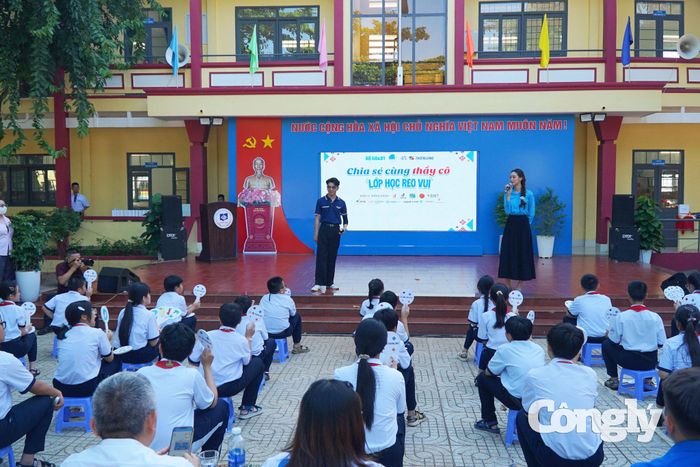 Học sinh Đắk Lắk tại chương trình "Chia sẻ cùng thầy cô” năm 2026.