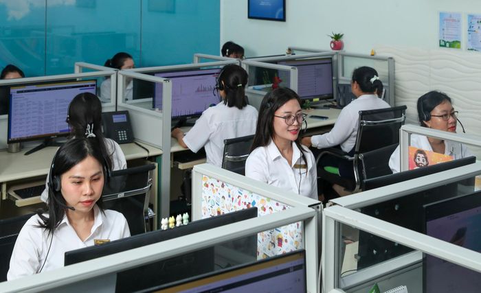 100% dịch vụ điện được cung cấp trực tuyến trên hệ sinh thái chăm sóc khách hàng đa kênh, đa nền tảng