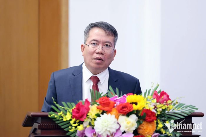 Phó chủ nhiệm Văn phòng Quốc hội Nguyễn Văn Hiển thông tin về kỳ họp