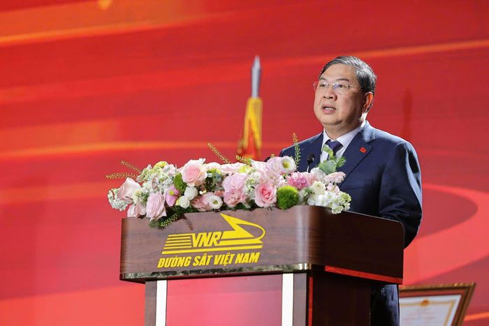 Phó Thủ tướng đề nghị Tập đoàn Đường sắt quốc gia Việt Nam tập trung thực hiện 7 nhiệm vụ trọng tâm. Ảnh: Như Liên