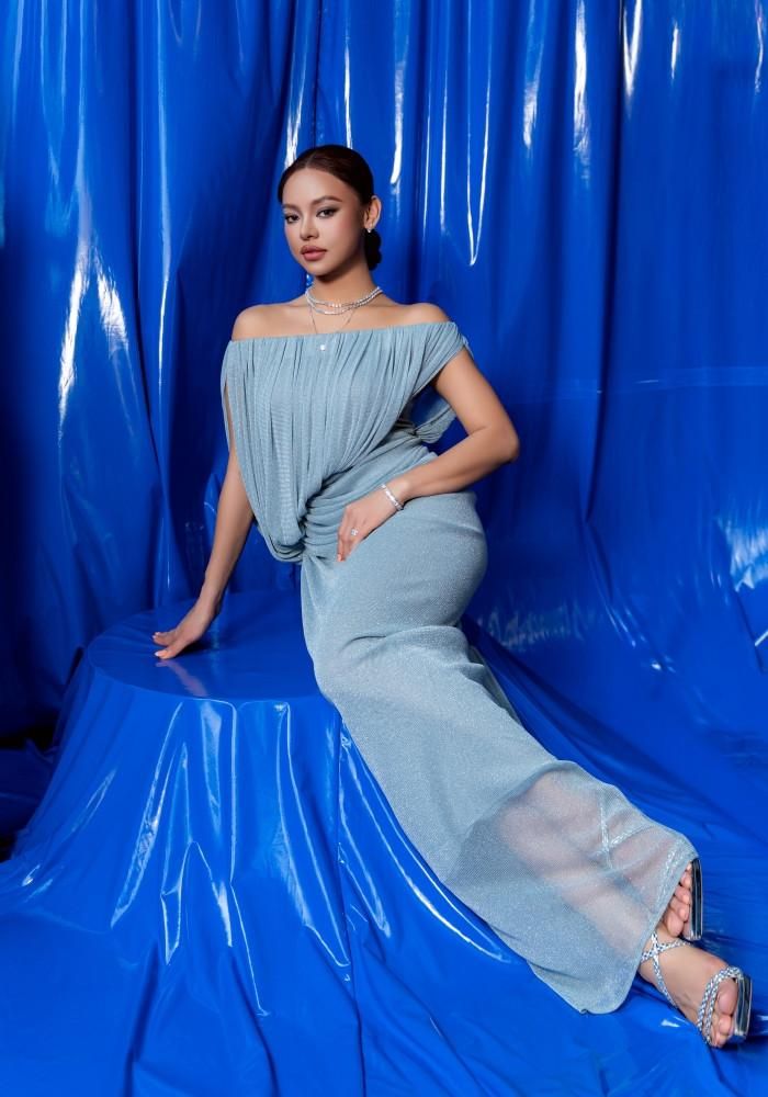 Á hậu Mai Ngô lần đầu làm host của "Nhà thiết kế trẻ Việt Nam". 