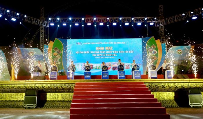 Khai mạc Hội chợ triển lãm hàng công nghiệp nông thôn tiêu biểu năm 2026 tại Thanh Hóa