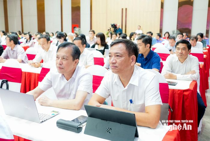 Các đại biểu dự hội nghị tại điểm cầu tỉnh Nghệ An. Ảnh: Phạm Bằng