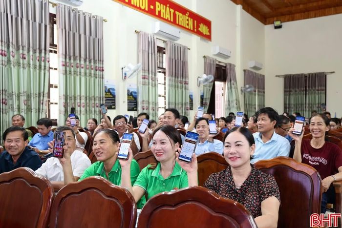 Hà Tĩnh tiếp tục đặt mục tiêu đến hết năm 2026 có trên 50% dân số trưởng thành cài đặt, sử dụng ứng dụng công dân số.
