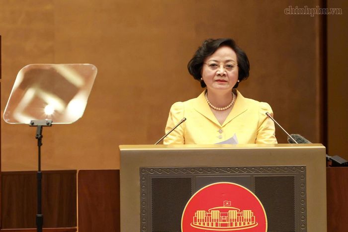 Đồng chí Phạm Thị Thanh Trà - Bí thư Trung ương Đảng, Phó Thủ tướng Chính phủ trình bày những nội dung trọng tâm, cốt lõi của Kết luận số 105-KL/TW - Ảnh: chinhphu.vn/Nhật Bắc.