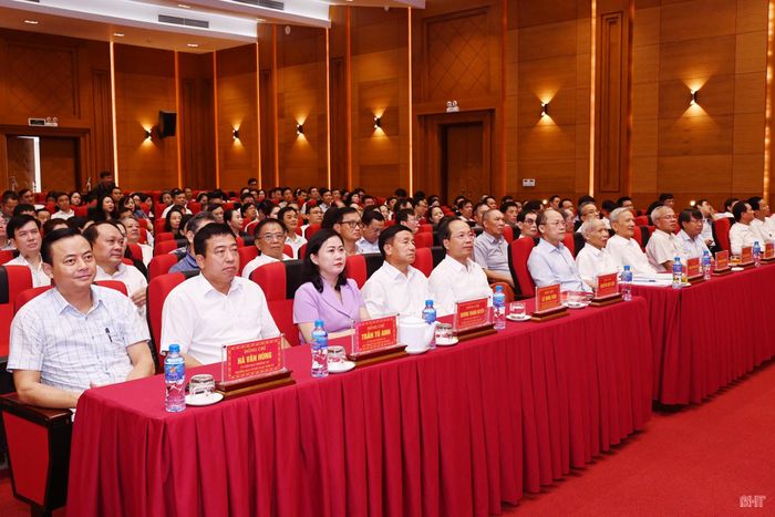 Toàn cảnh hội nghị tại điểm cầu Hà Tĩnh.